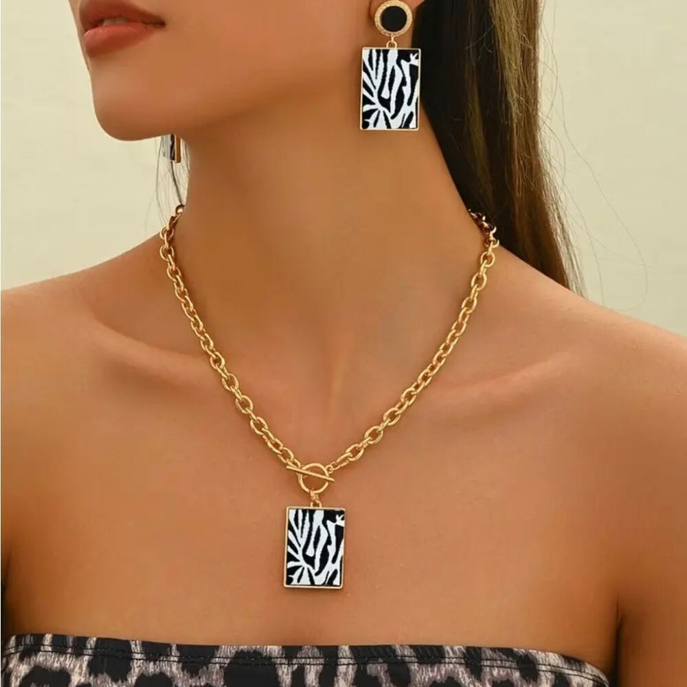 14K Gold Plated Square Zebra Print Toggle necklace & Earrings Set